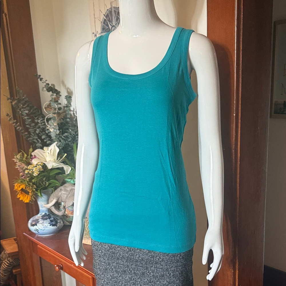 NWT northern reflections size small cotton Teal Sleeveless Women's Top